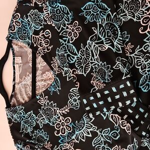 Susan Graver Size L Black, Blue & Cream Color  Floral Tunic